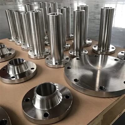 FLANGE CON COLLETTO SALDATO IN LEGA NICKEL-CROMO INCONEL 6600 900# SPEDITI PER SUPPORTARE PROGETTI DI INGEGNERIA PETROLIFERA STATUNITENSI